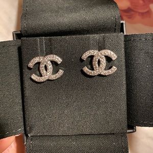 Chanel cc logo silver earrings